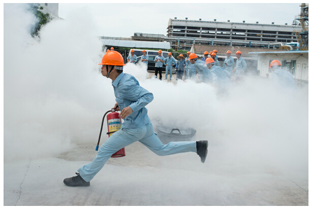 东兴公司举办灭火及空气呼吸器使用比赛